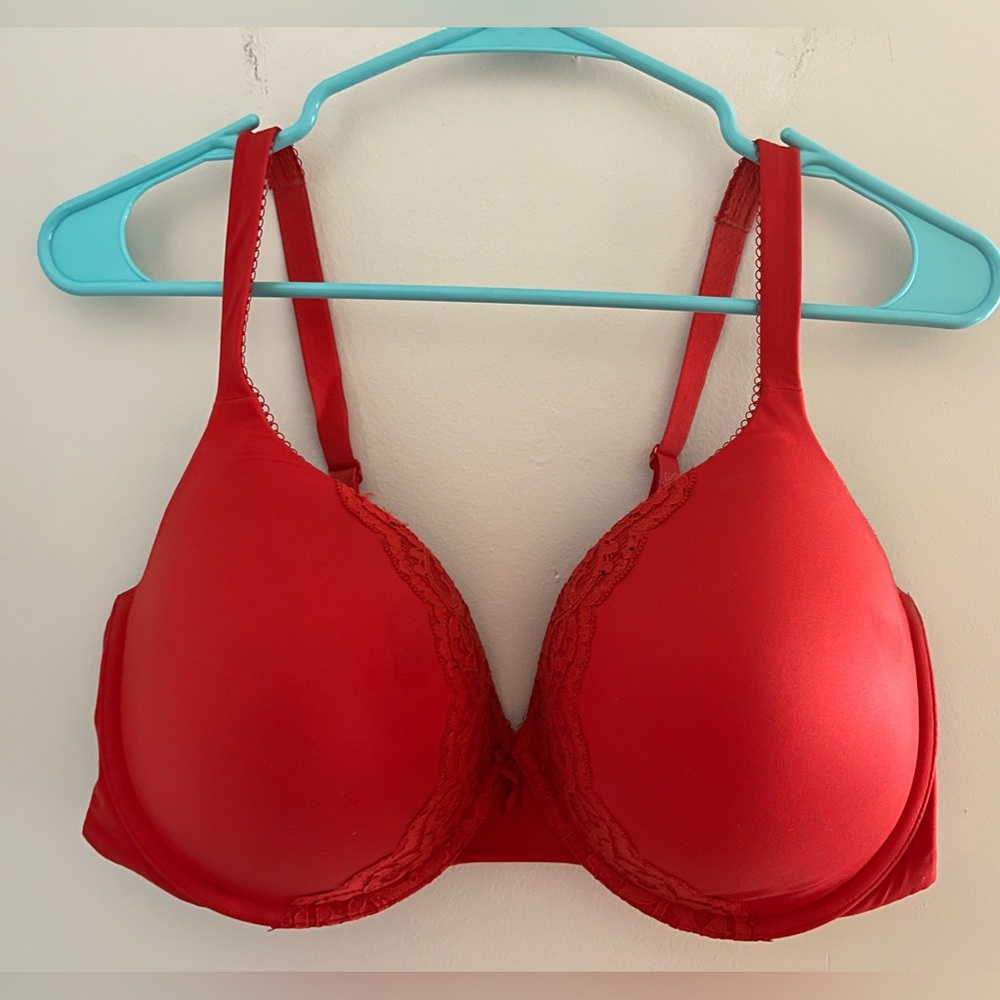 Victoria’s Secret bra 38DDD